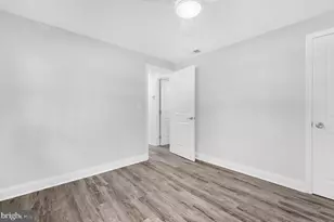 214 Beach Rd, Pasadena, MD 21122 - Photo 21