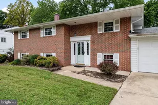242 Cross Creek Dr, Glen Burnie, MD 21061 - Photo 3