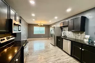 7635 Stoney Creek Dr, Pasadena, MD 21122 - Photo 3