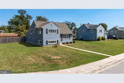 2 Sunset Circle, Pasadena, MD 21122 - Photo 5