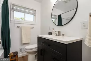 2 Sunset Cir, Pasadena, MD 21122 - Photo 19