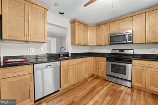 2504 Smoketree Ln, Crofton, MD 21114 - Photo 13
