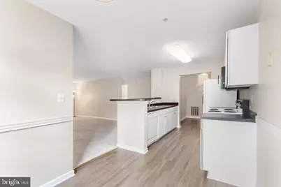 2026 Gov Thomas Bladen Way #204, Annapolis, MD 21401 - Photo 11