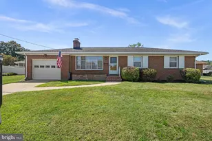 624 Gayle Dr, Linthicum Heights, MD 21090 - Photo 1