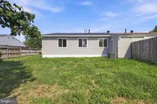 7704 Queens Park Rd, Pasadena, MD 21122 - Photo 25