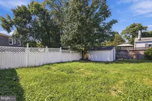 7704 Queens Park Rd, Pasadena, MD 21122 - Photo 27