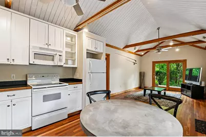 300 Magothy Bridge Road, Pasadena, MD 21122 - Photo 13
