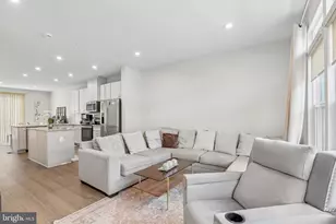 158 Woodgate Cir, Pasadena, MD 21122 - Photo 19