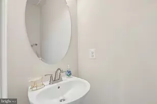 158 Woodgate Cir, Pasadena, MD 21122 - Photo 9