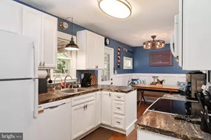 1033 Hyde Park Dr, Annapolis, MD 21403 - Photo 11