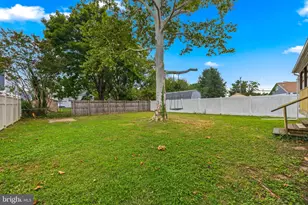 8483 Arbutus Rd, Pasadena, MD 21122 - Photo 23