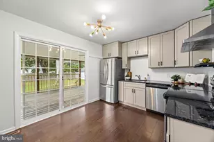 8483 Arbutus Rd, Pasadena, MD 21122 - Photo 7