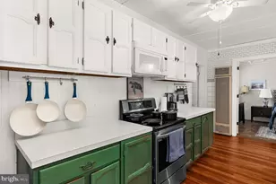 526 James Ave, Tracys Landing, MD 20779 - Photo 17