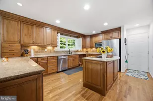 284 Southland Ct, Dunkirk, MD 20754 - Photo 9