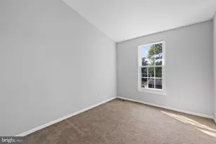 806 Lilac Ct, Odenton, MD 21113 - Photo 17