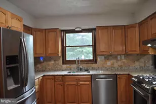 7905 Elberta Dr, Severn, MD 21144 - Photo 15