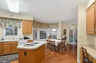1767 Tyrone St, Crofton, MD 21114 - Photo 9