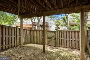8609 Woodland Manor Dr, Laurel, MD 20724 - Photo 37