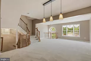 8609 Woodland Manor Dr, Laurel, MD 20724 - Photo 5