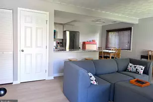 1923 Bellarbor Cir, Crofton, MD 21114 - Photo 3
