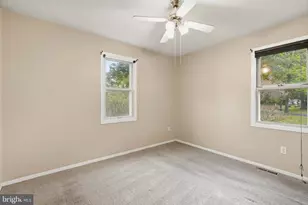 26 Luke Dr, Pasadena, MD 21122 - Photo 17