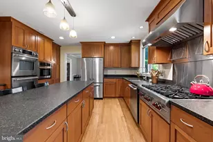 476 Yorkshire Dr, Severna Park, MD 21146 - Photo 13