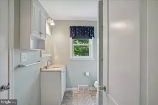 1230 Hilltop Dr, Annapolis, MD 21409 - Photo 21
