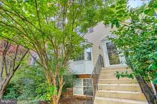 1017 Murdoch Ct, Crofton, MD 21114 - Photo 3