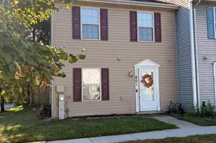601 Realm Ct W, Odenton, MD 21113 - Photo 1