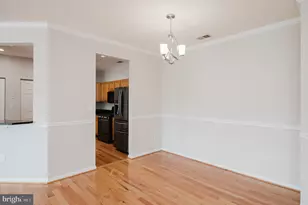 2410 Chestnut Terrace Ct, Odenton, MD 21113 - Photo 3