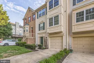 2608 Worrell Ct, Crofton, MD 21114 - Photo 3