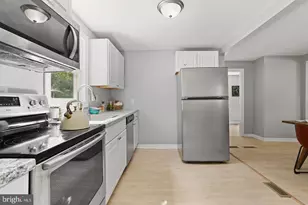 1209 Gloria Ave, Linthicum Heights, MD 21090 - Photo 19