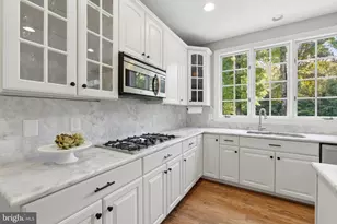 124 Seahawk Ln, Edgewater, MD 21037 - Photo 9