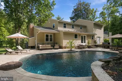 1138 Valley Drive, Pasadena, MD 21122 - Photo 3