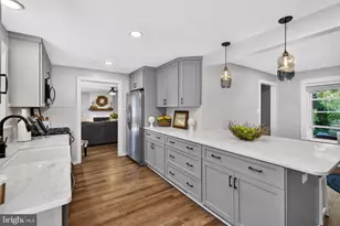 215 Holland Rd, Severna Park, MD 21146 - Photo 11
