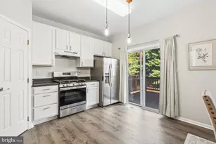 226 Old Coach Ct, Pasadena, MD 21122 - Photo 17