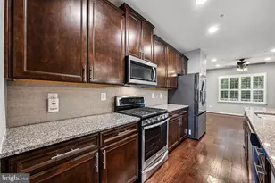 7517 Holly Ridge Dr, Glen Burnie, MD 21060 - Photo 21