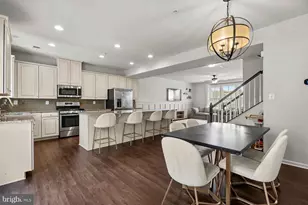 8284 Hickory Hollow Dr, Glen Burnie, MD 21060 - Photo 13