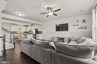8284 Hickory Hollow Drive, Glen Burnie, MD 21060 - Photo 3