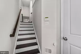 8284 Hickory Hollow Dr, Glen Burnie, MD 21060 - Photo 35