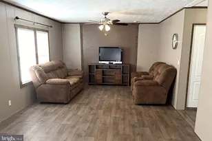 107b Mary Lou Dr, Lothian, MD 20711 - Photo 11