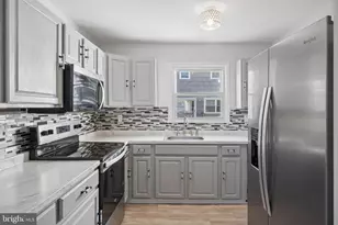 272 Michele Cir, Millersville, MD 21108 - Photo 13