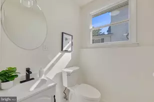 8121 Elizabeth Rd, Pasadena, MD 21122 - Photo 11