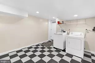 749 Old Riverside Rd, Baltimore, MD 21225 - Photo 25