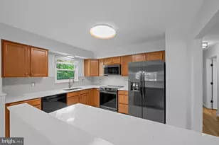 100 Oak Dr, Annapolis, MD 21403 - Photo 15