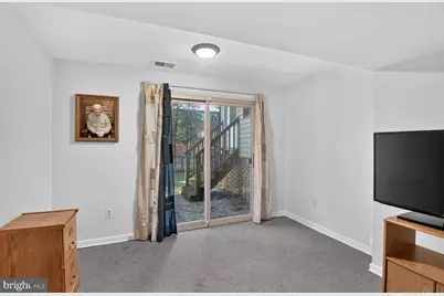 7915 Parke West Drive, Glen Burnie, MD 21061 - Photo 17