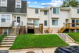 1719 W Bancroft Ln, Crofton, MD 21114 - Photo 1