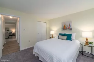 1113 Castle Harbour Way, Glen Burnie, MD 21060 - Photo 17