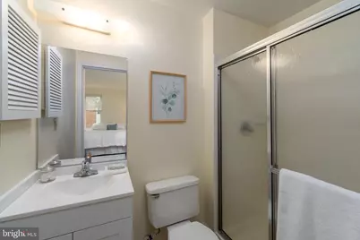 1113 Castle Harbour Way #2B, Glen Burnie, MD 21060 - Photo 15