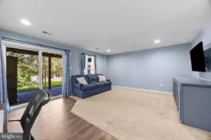 614 Foxwood Dr, Glen Burnie, MD 21060 - Photo 35